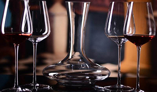 深圳红酒杯批发厂家如何选择？